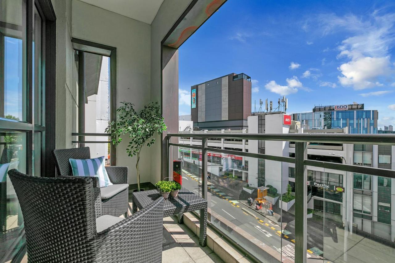 Your Family Getaway - Rooftop Spa & Pool! 奥克兰 外观 照片